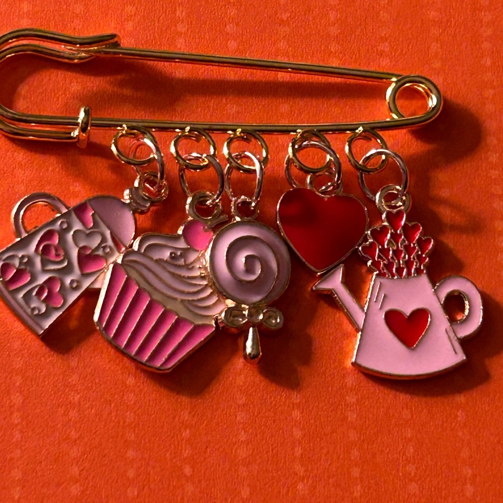 NWOT Safety Pin Brooch: Pots of Enamel Hearts, lollipop, a cupcake goldtone